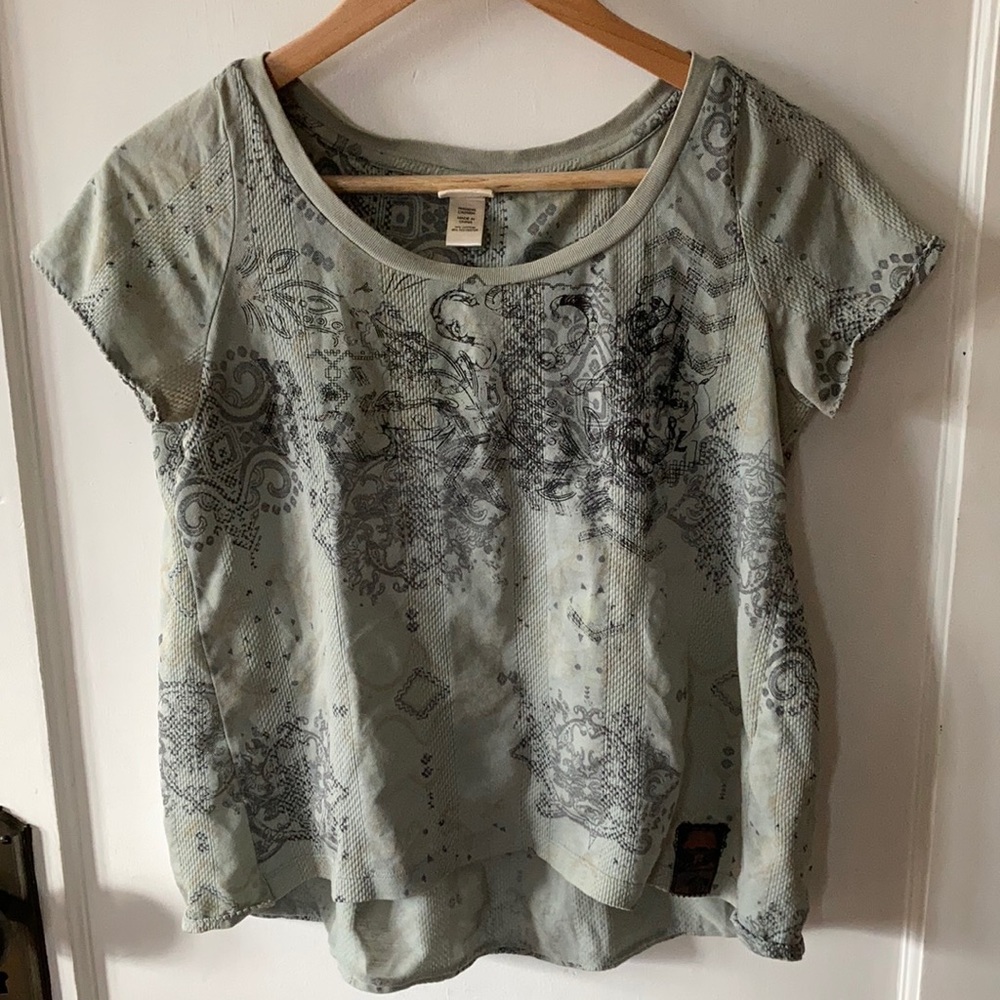 High-low swingy tee shirt